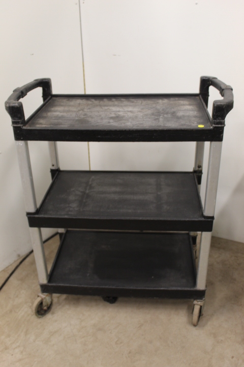 lot 143 image: 3 Tier Service Cart