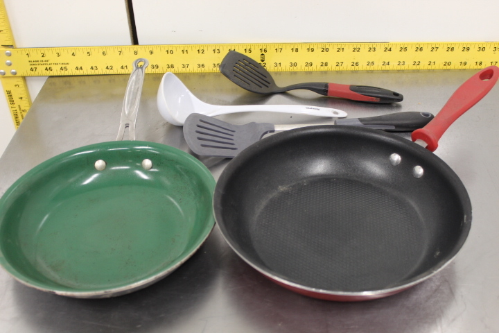 lot 148 image: Non - Stick Cookware Lot