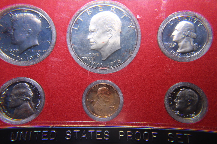lot 104 image: 1976 S PROOF SET  120
