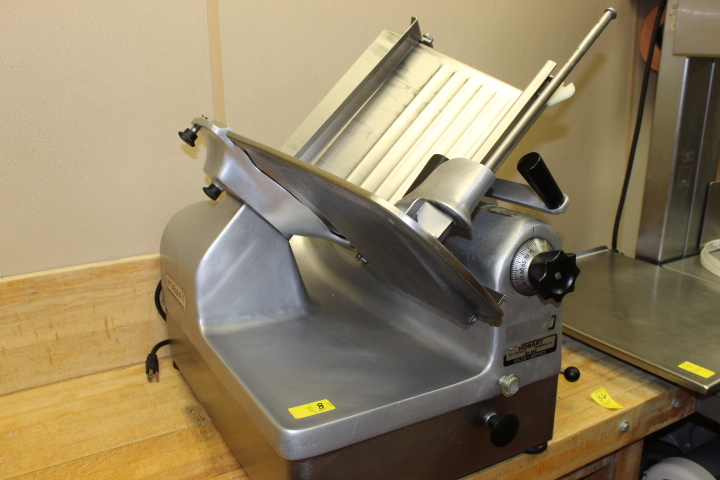 lot 8 image: HOBART Automatic Deli SLICER