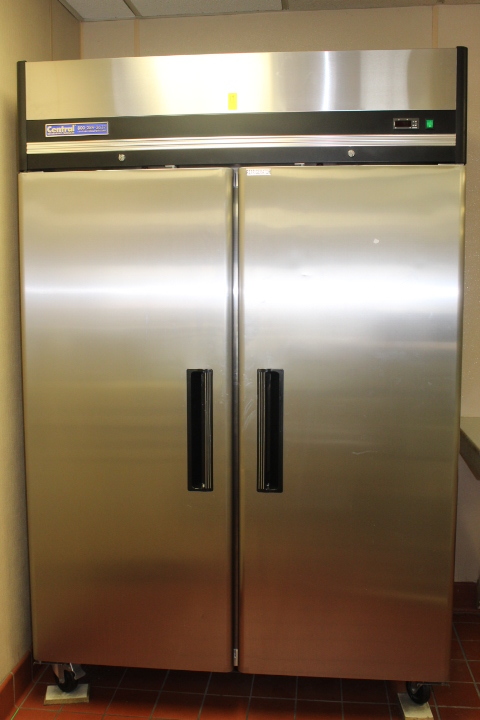 lot 14 image: 2 Door Refrigerator  Cooler  Read Description