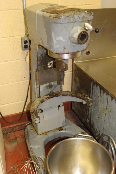 lot 30 image: 30 Quart Mixer by Hobart