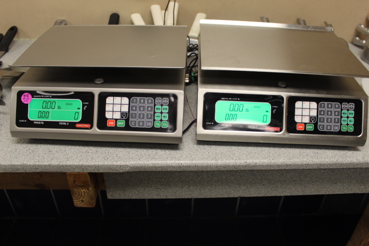 lot 59 image: Retail Scales