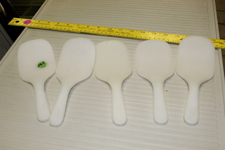 lot 265 image: Poly Curve Spatula