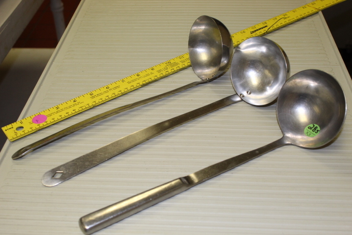 lot 285 image: Metal Ladles