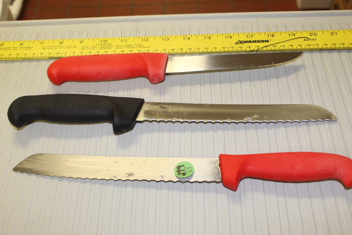 lot 299 image: Knives