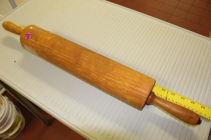 lot 302 image: Wooden Rolling Pin