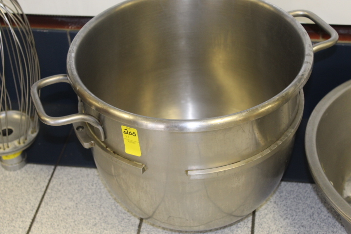 lot 200 image: Hobart D300 Mixing Bowl 30QT