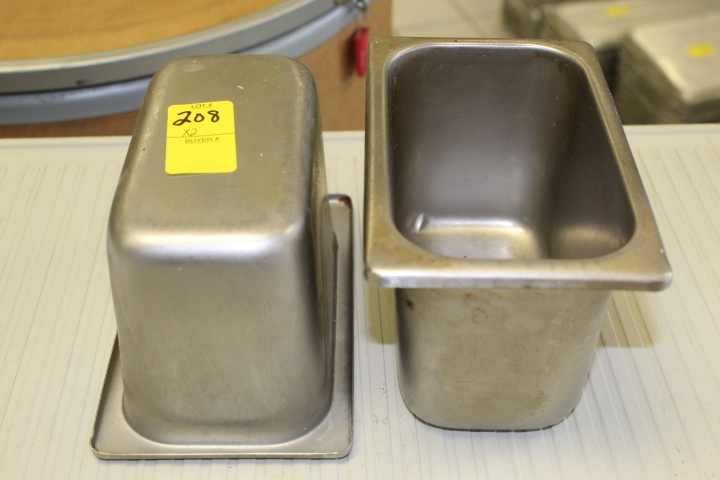 lot 208 image: 19 Insert Pan