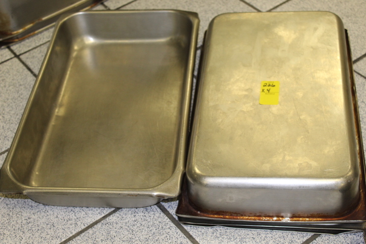 lot 226 image: Metal Insert Pans Stainless Steel