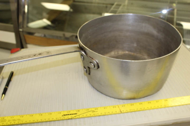 lot 241 image: Sauce Pot