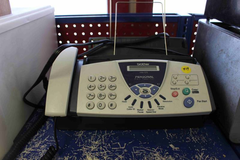 lot 419 image: Fax Machine