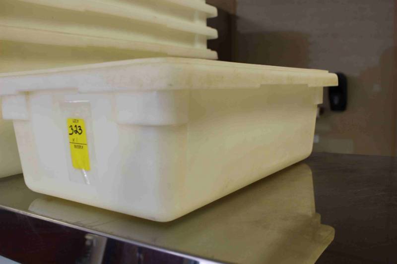 lot 323 image: Plastic Tubs Heavy Duty