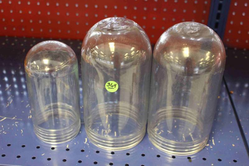 lot 364 image: Light Globe Lot