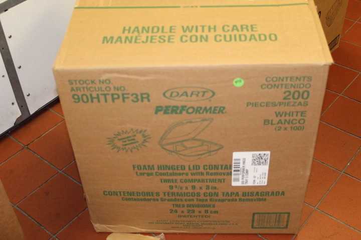 lot 410 image: Styrofoam Containers