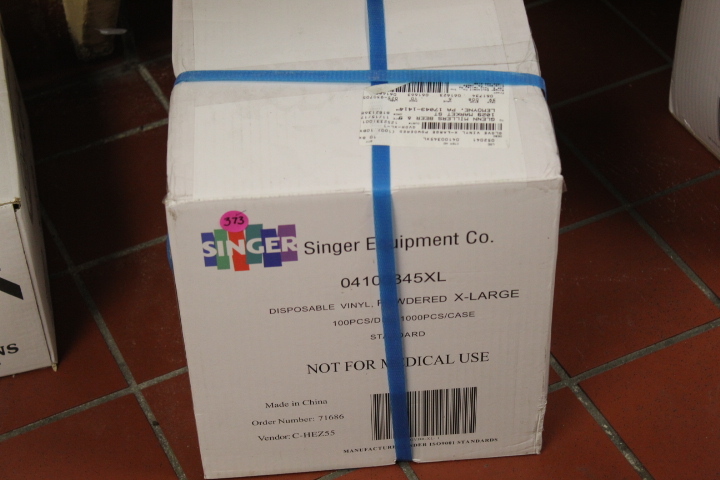 lot 373 image: Disposable Vinyl Glove Powder