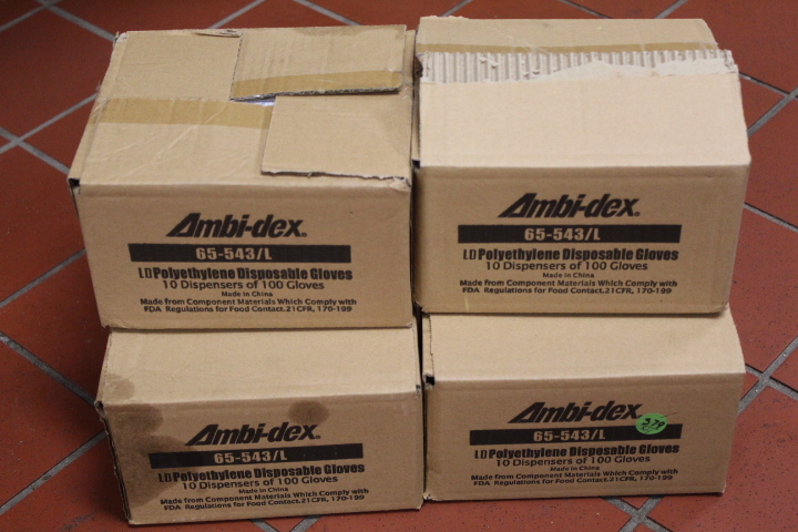 lot 379 image: Polyethylene Disposable Gloves