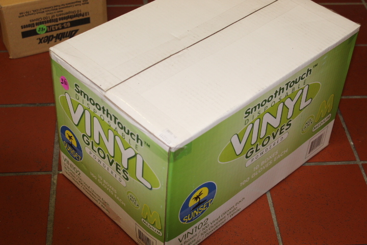 lot 381 image: Disposable Vinyl Glove Powder
