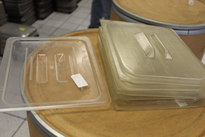 lot 343 image: 12 Size Insert Pans Lids