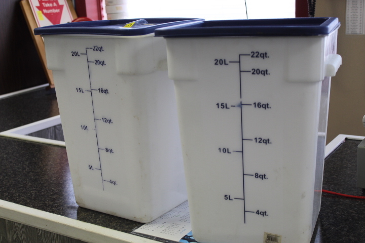 lot 349 image: Plastic Containers with Lids