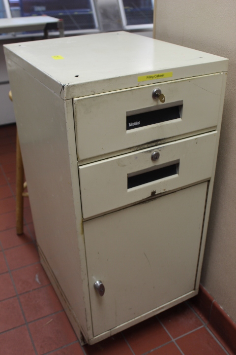 lot 172 image: Locking Security Cabinet