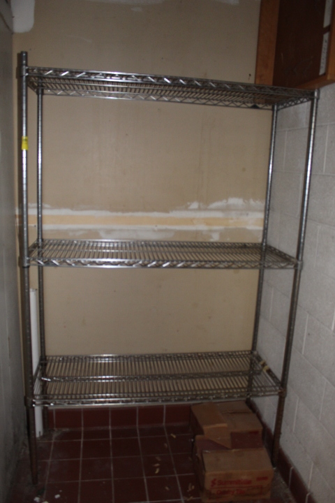 lot 180 image: Metro Shelving