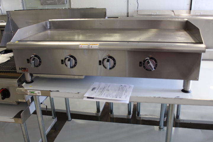 lot 9 image: APW Wyott 48 inch electric griddle