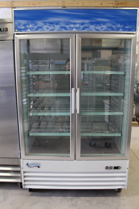 lot 16 image: 2 door glass freezer
