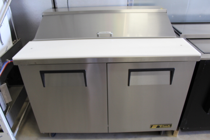 lot 22 image: True 48 SandwichSalad Prep Cooler