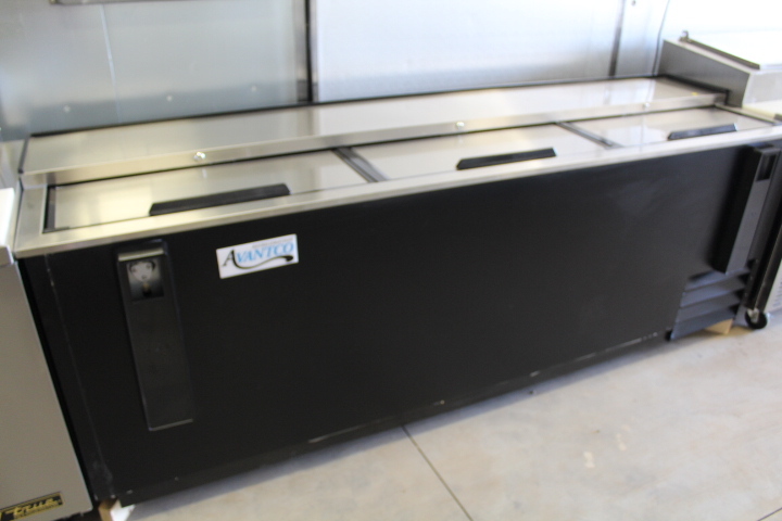 lot 24 image: Bottle Cooler