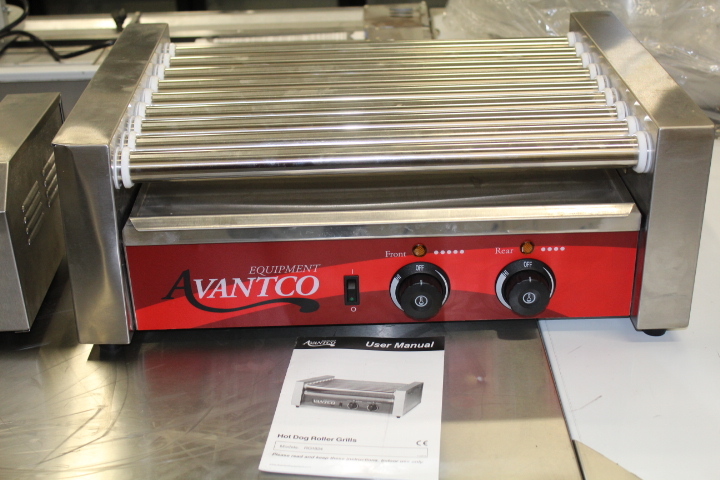 lot 74 image: Hot Dog Roller Grill