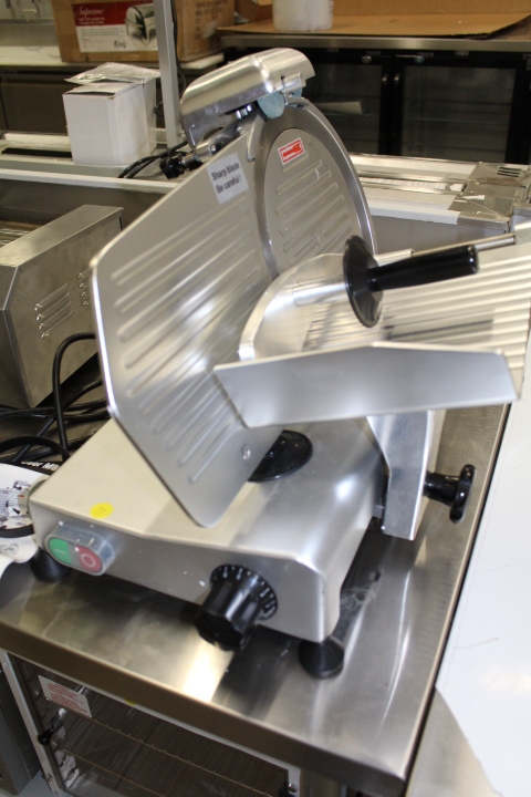 lot 75 image: 10 Slicer