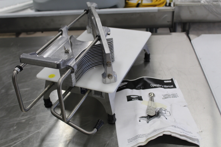 lot 116 image: Vollrath Pro Tomato Slicer