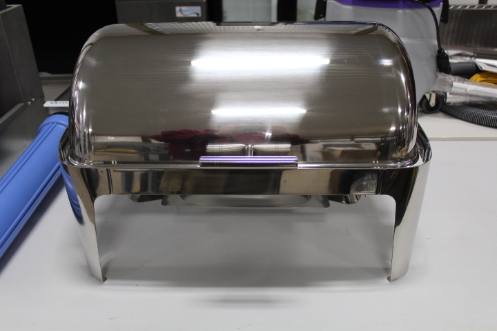 lot 120 image: 8 QT Full Size Roll Top Chafer