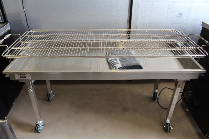 lot 26 image: 60 outdoor catering charcoal grill