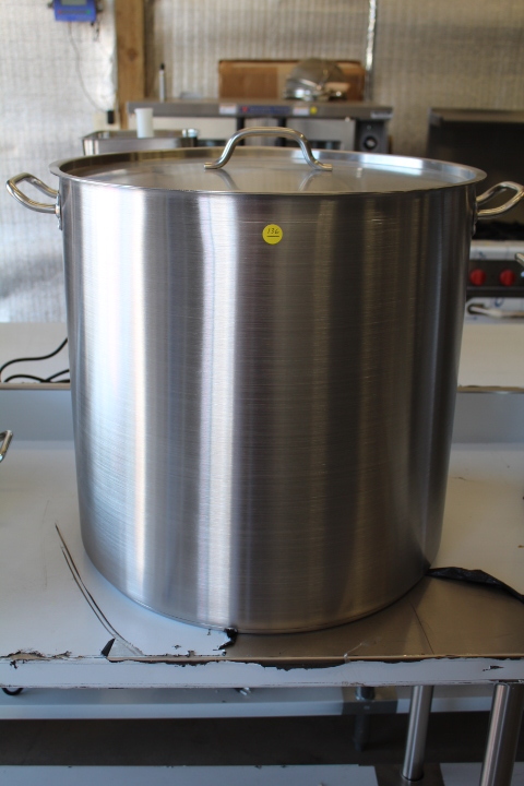 lot 136 image: 100 Quart Stock Pot