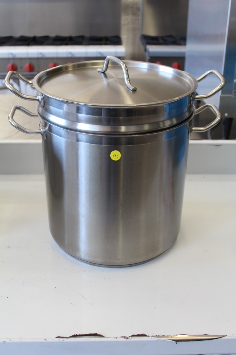 lot 140 image: 20 Quart Pasta Pot