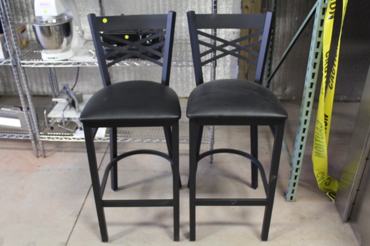 lot 147 image: Bar Stools