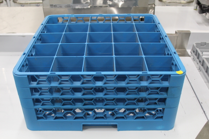 lot 161 image: Dishwasher rack