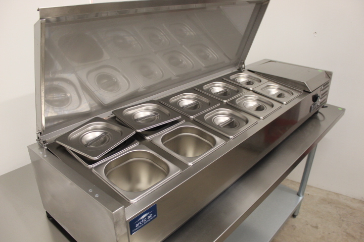 lot 26 image: Sweet Countertop Refrigerated Prep Station - NEW