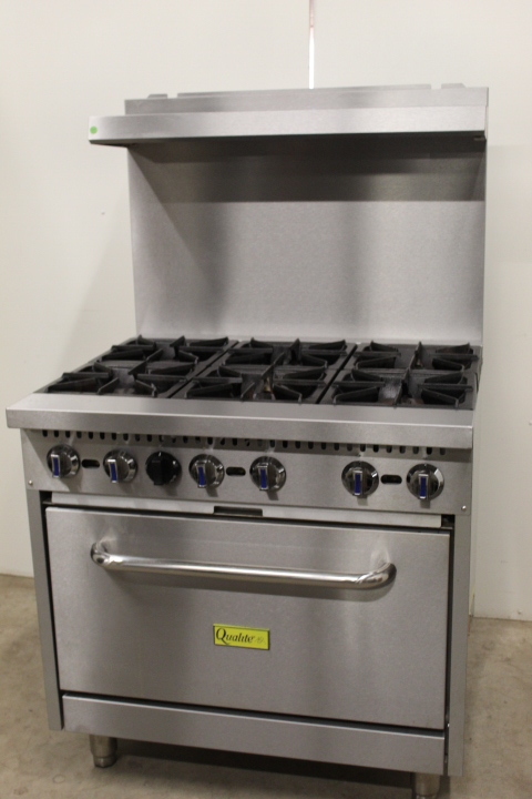 lot 40 image: 6 Burner Range - Nice Condition