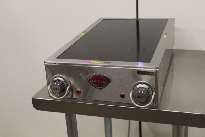 lot 34 image: Countertop Ceramic 2 burner hot plate - NEW