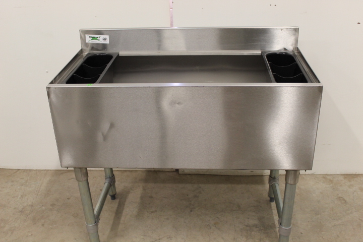 lot 61 image: 3 Underbar Ice Bin w 7 circuit Cold Plate - NEW