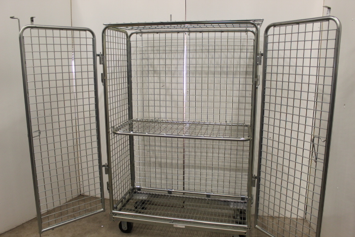lot 62 image: Security Cage on casters - Heavy Duty