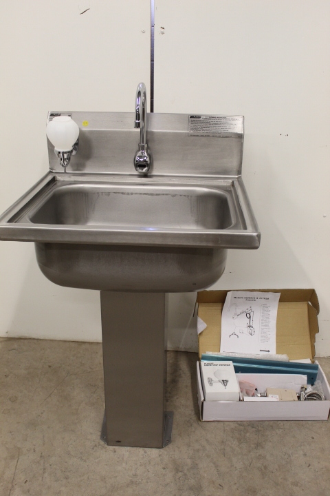lot 65 image: Automatic  Hand Sink by Eagle - NEW