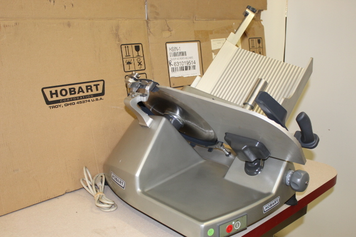 lot 31 image: Beautiful   HOBART 13 SLICER  -  Brand NEW