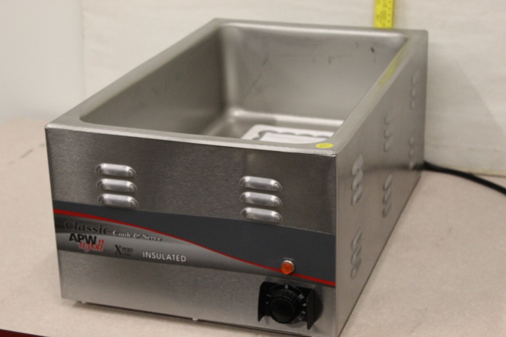 lot 94 image: Food Cooker  Warmer by APW - NEW