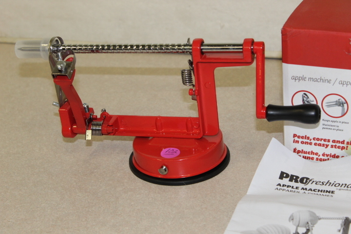 lot 102 image: Apple Peeler - New