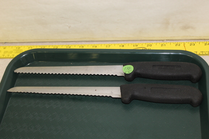 lot 128 image: 7.5 Slicer Knives - freshly sharpened