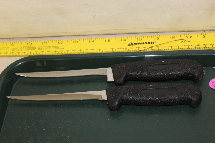 lot 129 image: 5 Boning Knives - freshly sharpened
